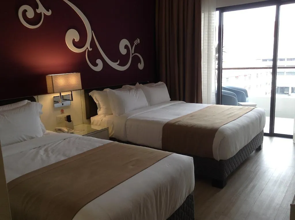 ****  Kings Green Hotel City Centre Melaka Малайзия